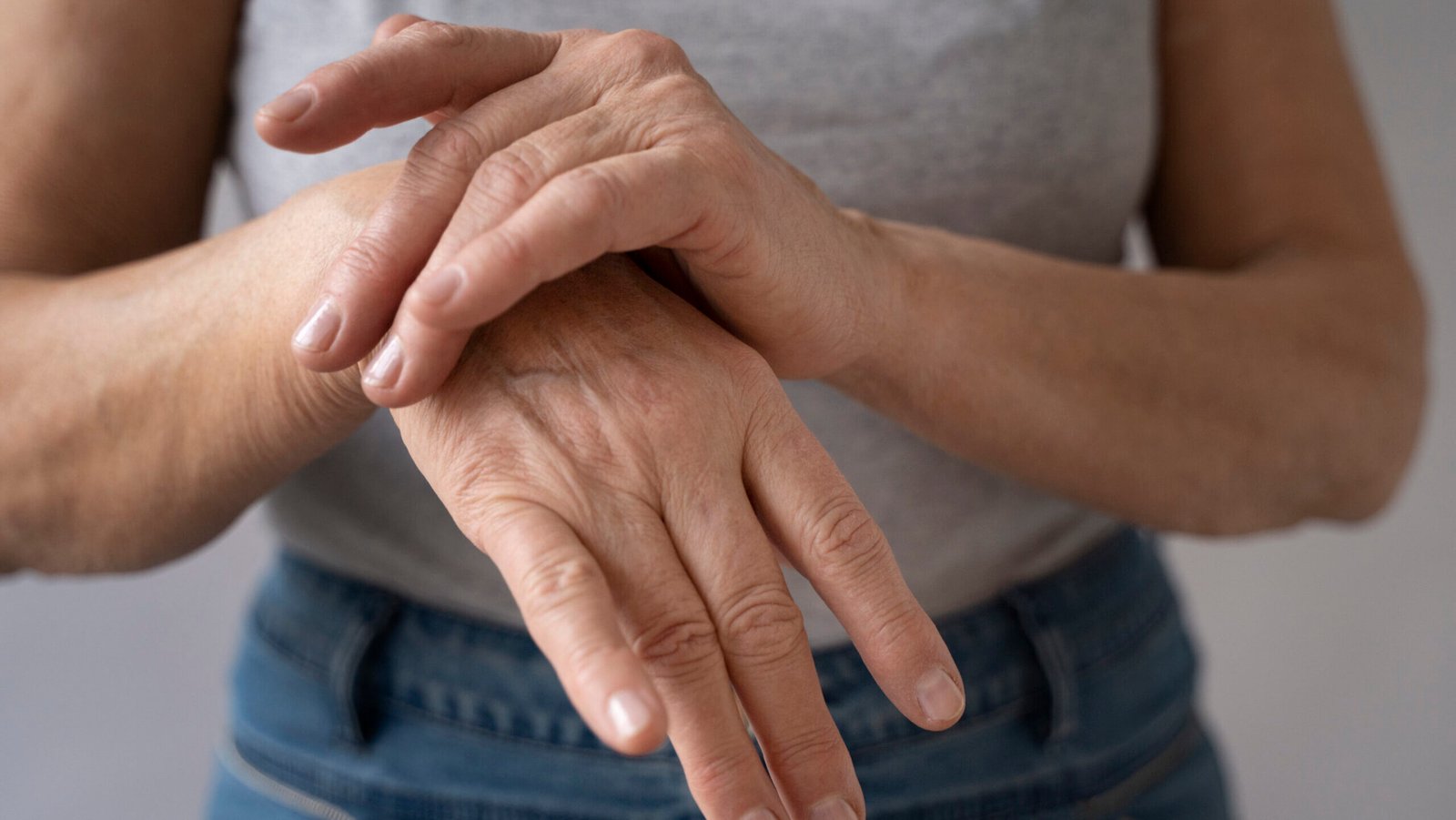 Why Do My Hands or Feet Feel Numb? Understanding Numbness and Tingling